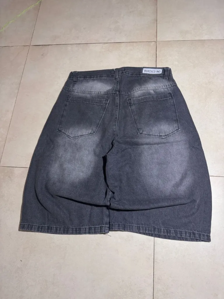 bermuda gris  5.webp